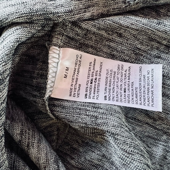 White House Black Market Sz M Gray Metallic Ruffle T Shirt - Picture 4 of 7